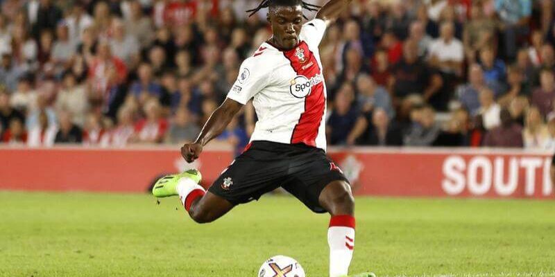 RM-la-gi-khi-dong-nhieu-vai-tro-trong-thi-dau